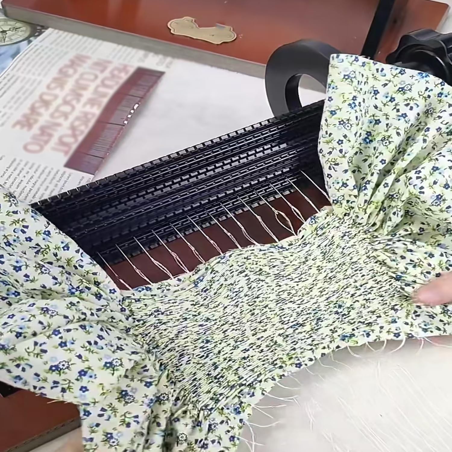スモッキング　プリーター　smoking Pleater READ Amazon.com: 24 Row Smocking Pleater, Pleat Craft, 0.2-9.4inch Wide